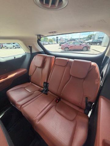 2022 Kia Carnival - $23,595