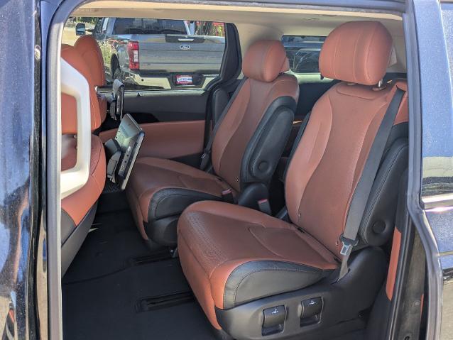 2022 Kia Carnival - $23,595