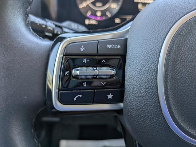 2022 Kia Carnival - $23,595
