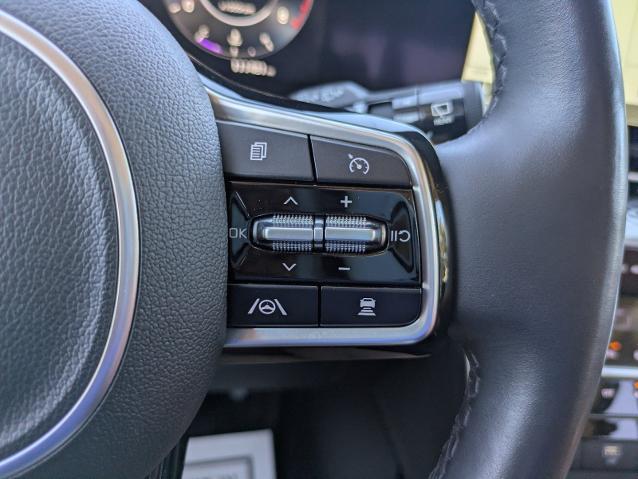 2022 Kia Carnival - $23,595