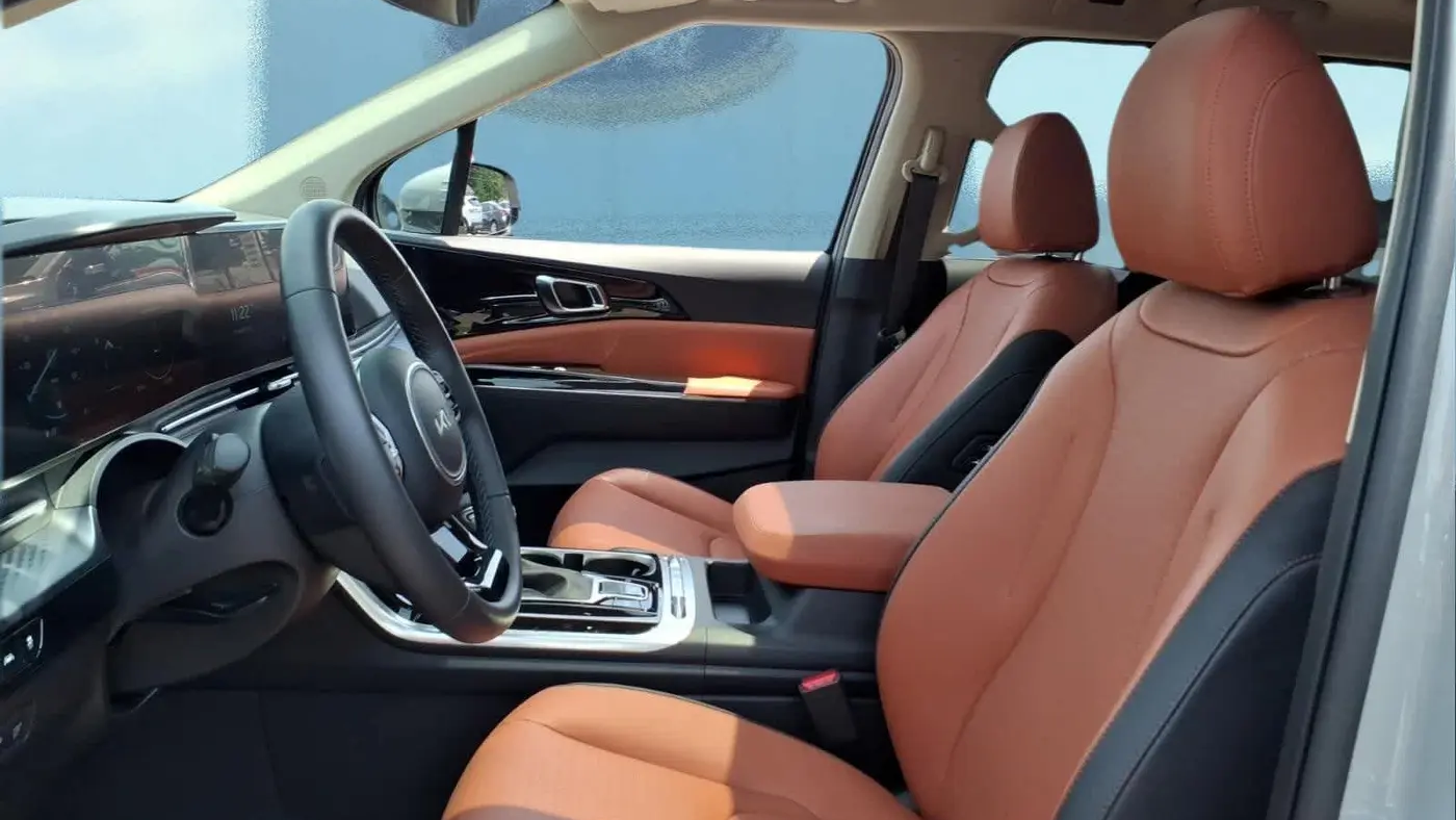 2024 Kia Carnival SX