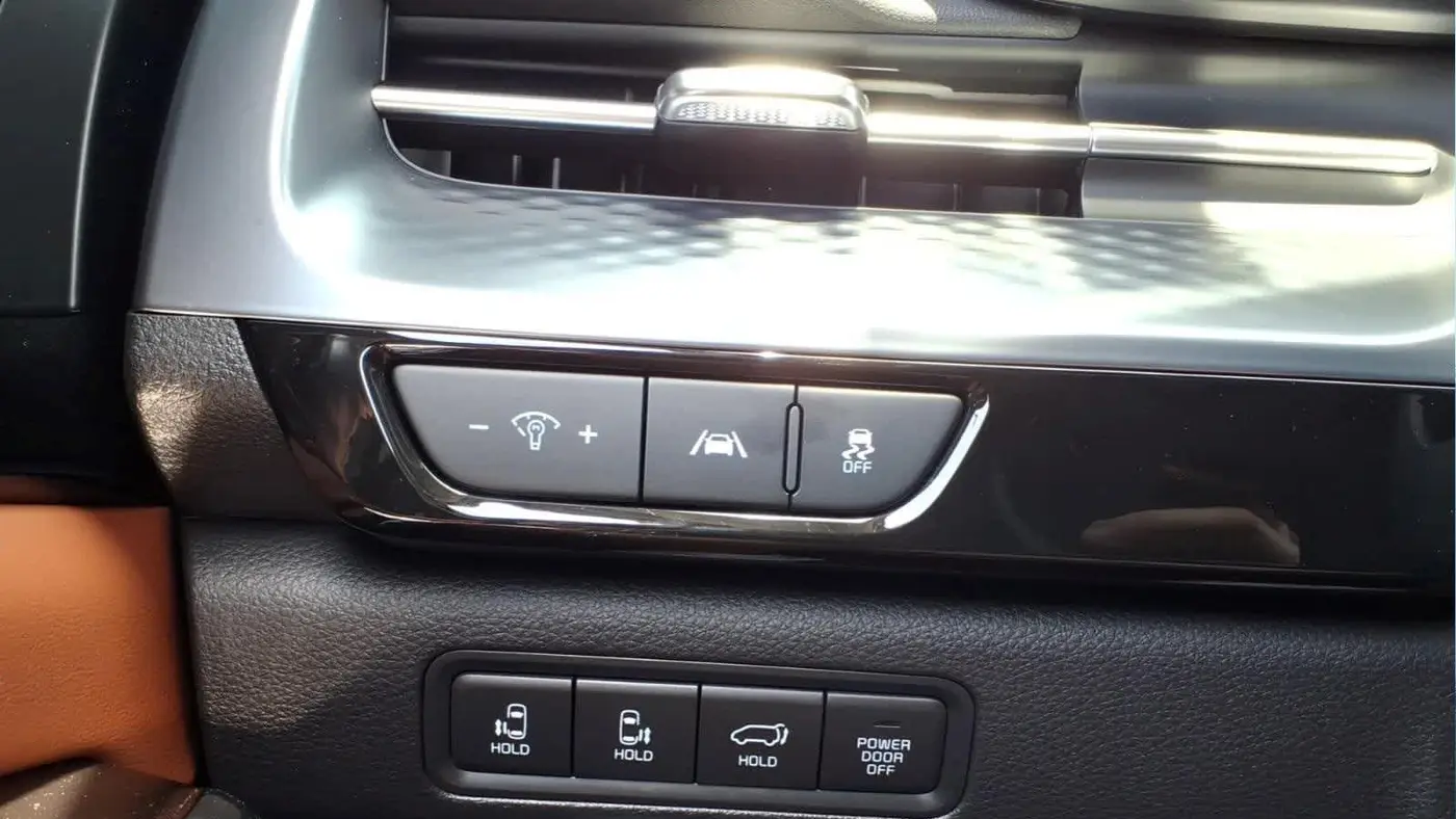 2024 Kia Carnival SX