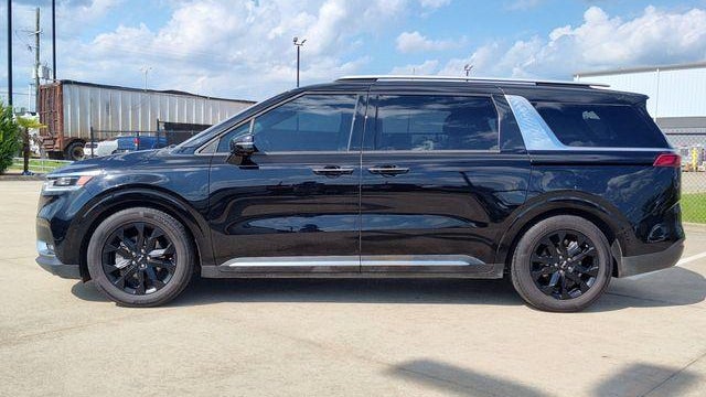 2022 Kia Carnival SX
