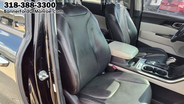 2022 Kia Carnival SX