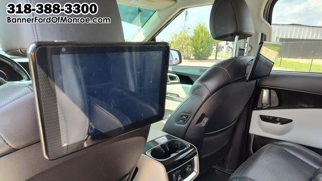 2022 Kia Carnival SX