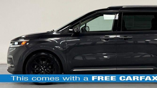 2023 Kia Carnival SX