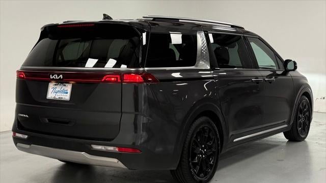 2023 Kia Carnival SX