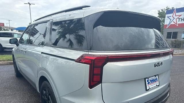 2025 Kia Carnival SX