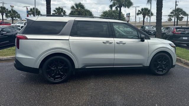 2025 Kia Carnival SX