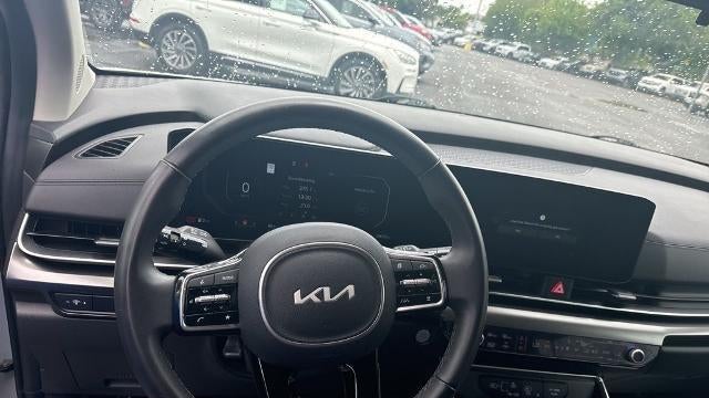 2025 Kia Carnival SX