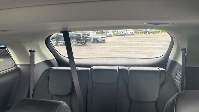 2025 Kia Carnival SX