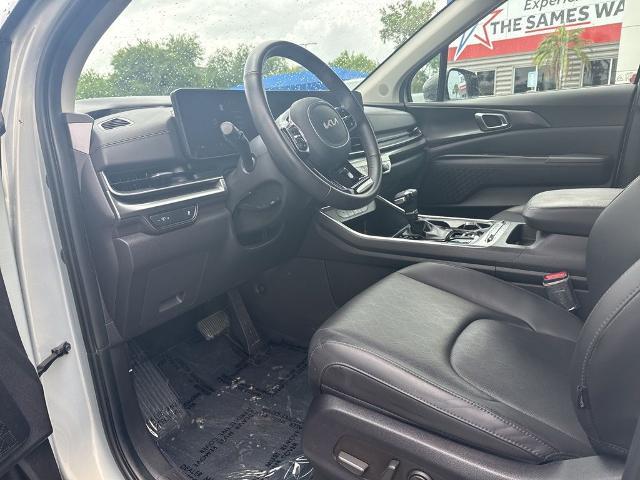 2025 Kia Carnival - $40,718
