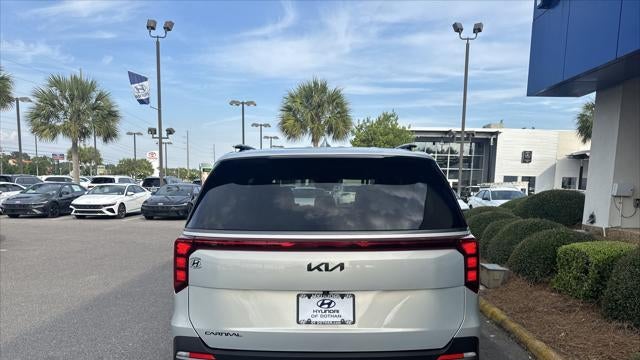 2025 Kia Carnival SX