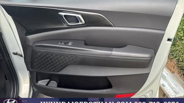 2025 Kia Carnival SX