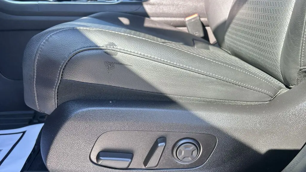 2025 Kia Carnival SX