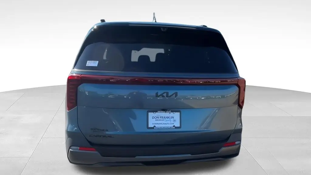 2025 Kia Carnival SX
