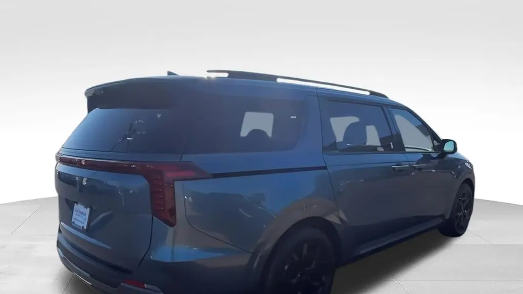 2025 Kia Carnival SX