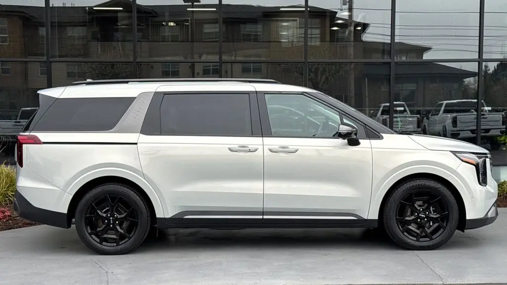 2025 Kia Carnival SX Prestige