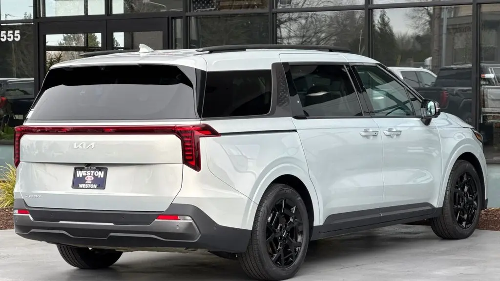 2025 Kia Carnival SX Prestige