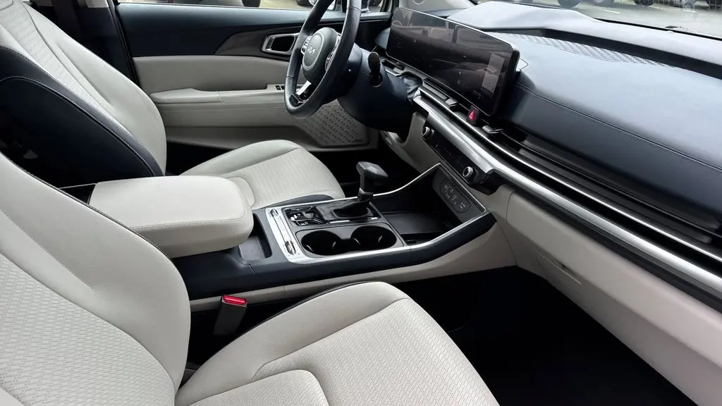 2025 Kia Carnival SX Prestige