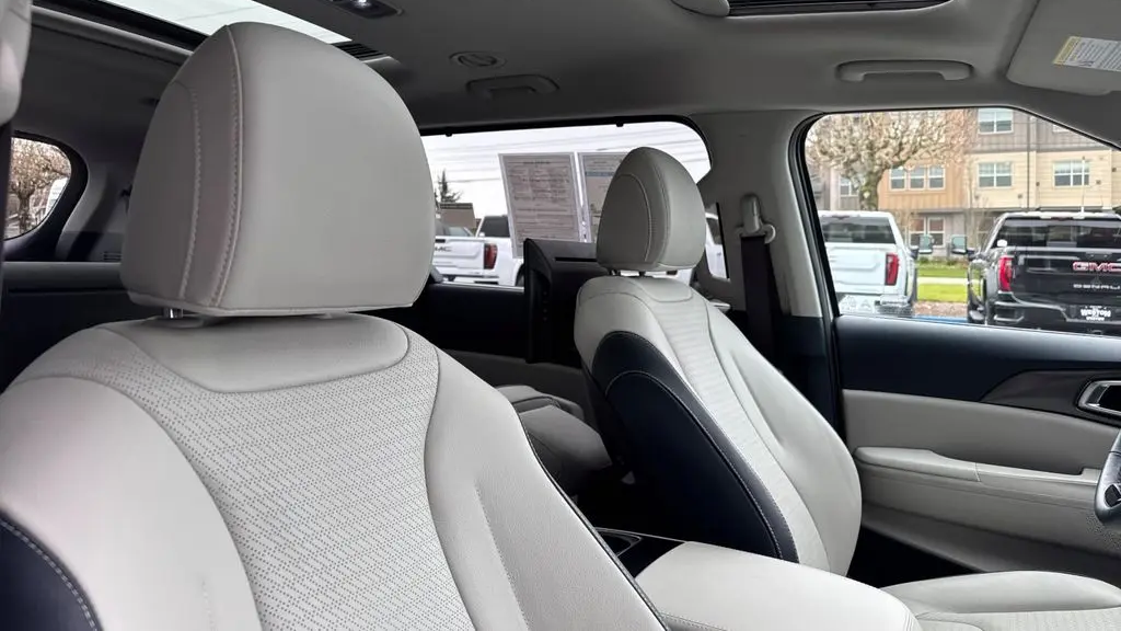 2025 Kia Carnival SX Prestige