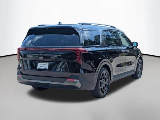 2025 Kia Carnival - $43,895