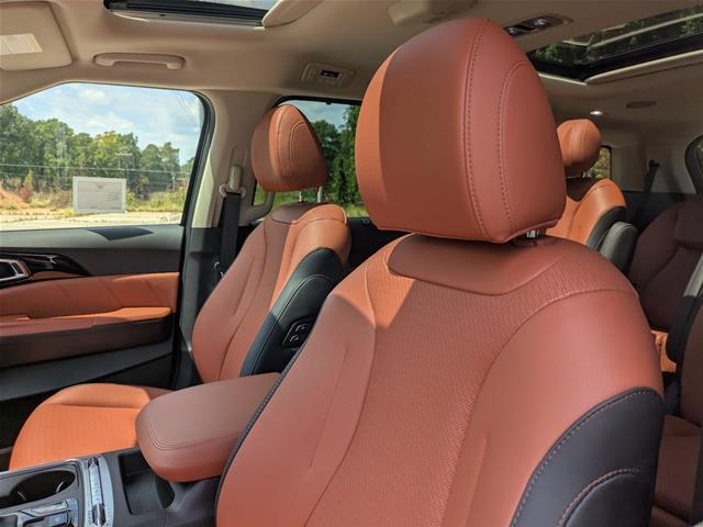 2025 Kia Carnival - $43,895