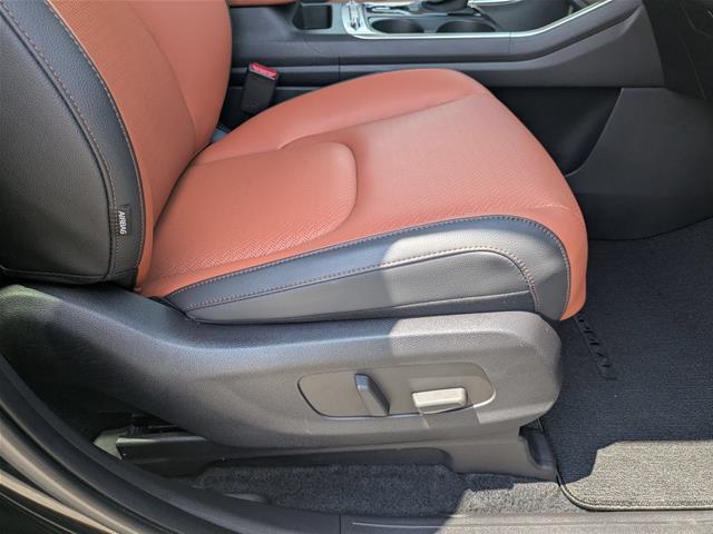 2025 Kia Carnival - $43,895