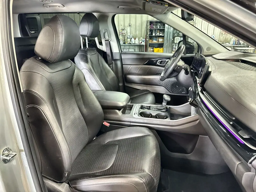 2025 Kia Carnival - $38,814