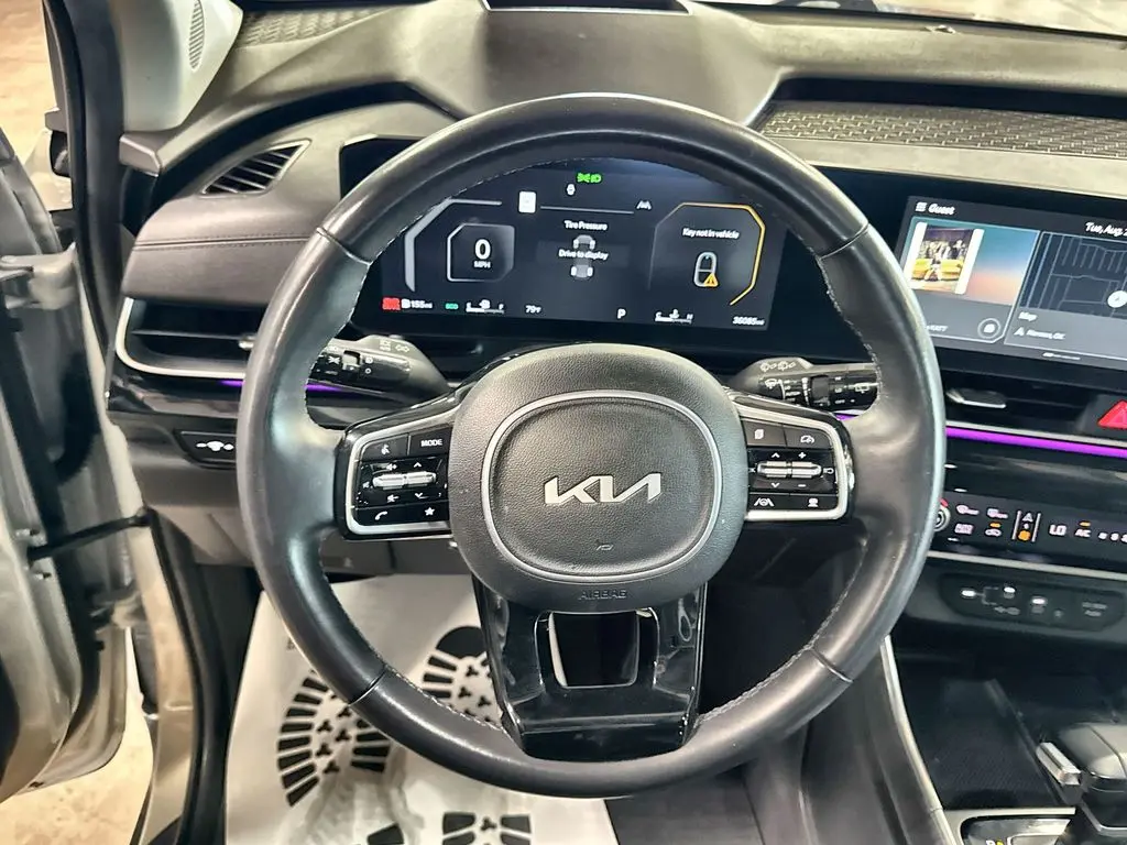 2025 Kia Carnival - $38,814