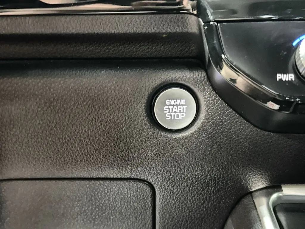 2025 Kia Carnival - $38,814