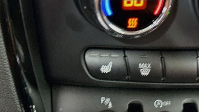 2025 Kia Carnival SX