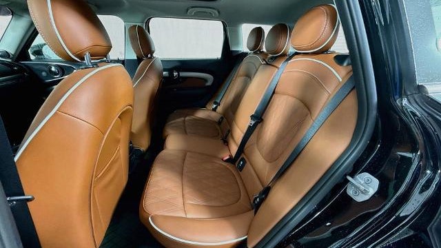 2025 Kia Carnival SX