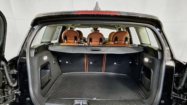 2025 Kia Carnival SX