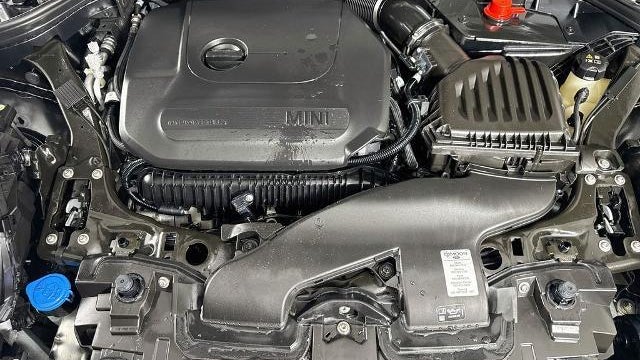 2025 Kia Carnival SX