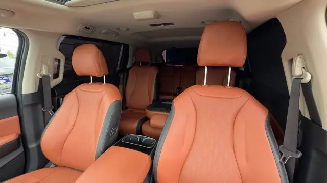 2026 Kia Carnival SX