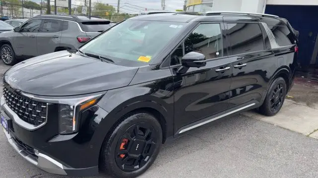 Preowned 2026 Kia Carnival SX for Sale