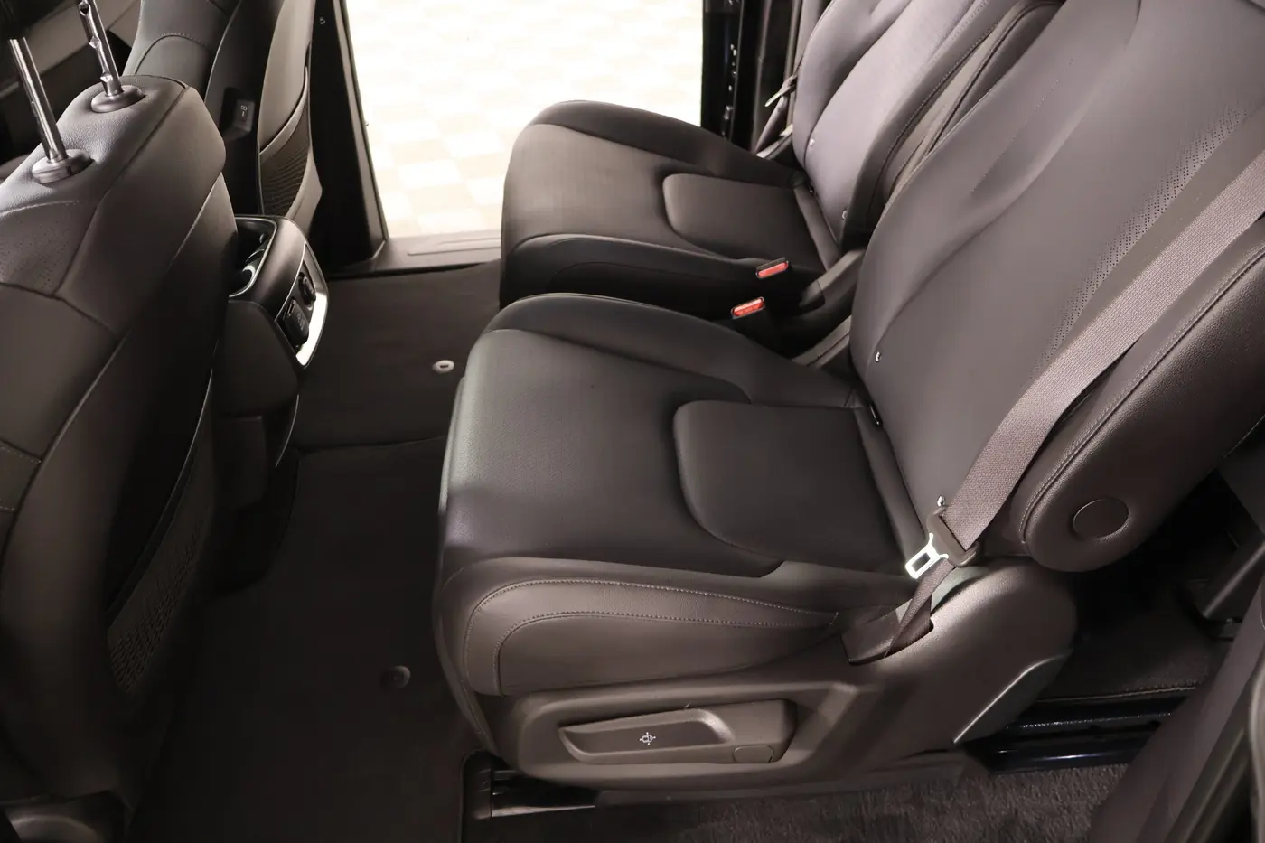 2026 Kia Carnival - $45,137