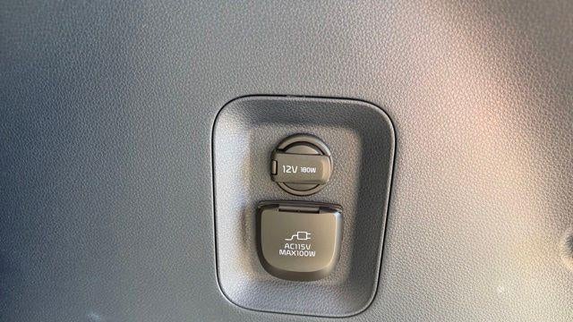2025 Kia Carnival SX
