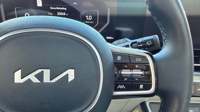 2025 Kia Carnival SX