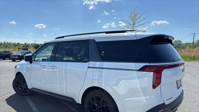 2025 Kia Carnival SX