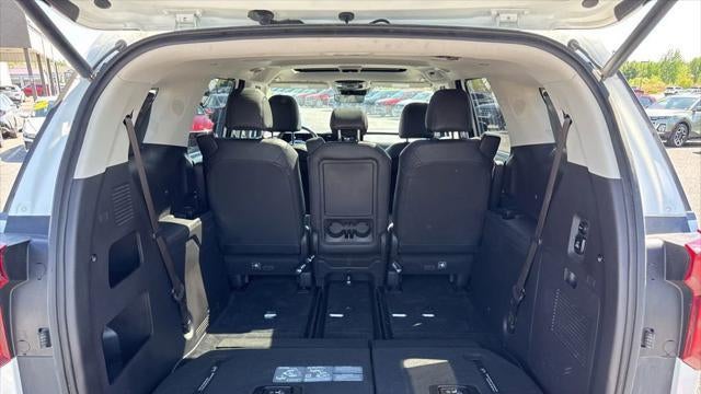 2025 Kia Carnival SX