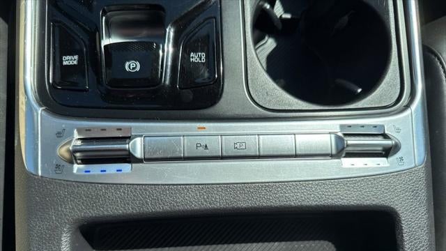 2025 Kia Carnival SX