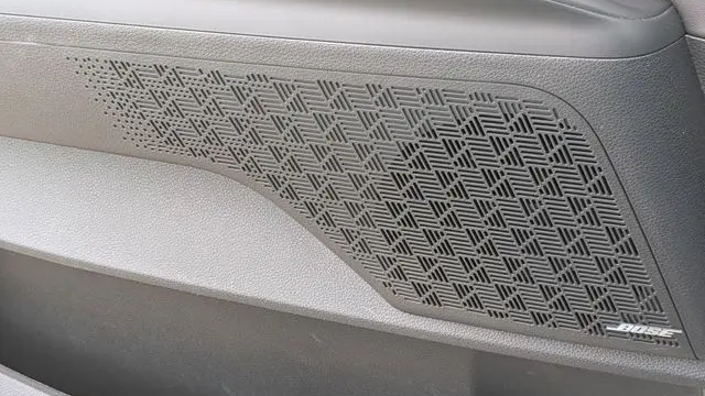 2025 Kia Carnival SX