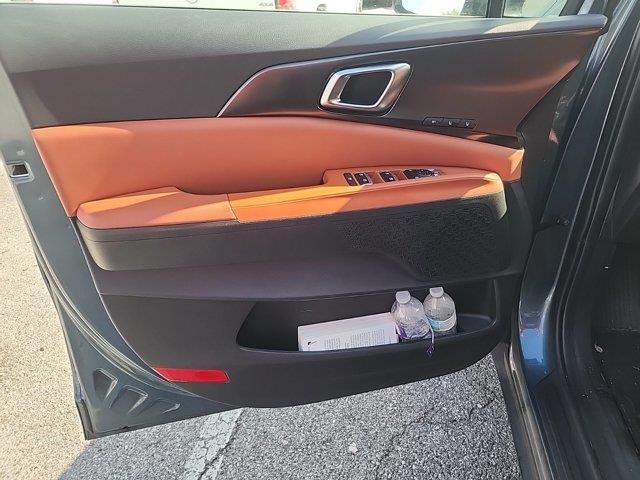 2025 Kia Carnival - $40,940
