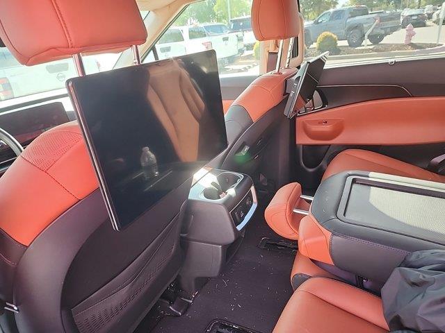2025 Kia Carnival - $40,940