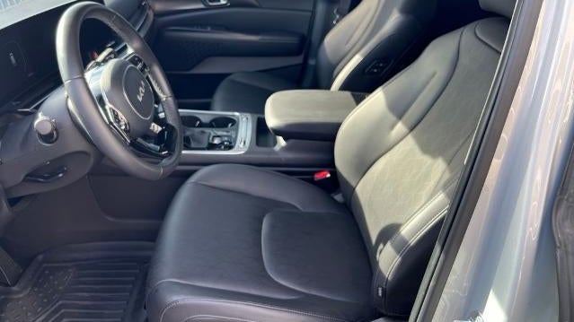 2025 Kia Carnival SX