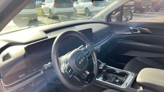 2025 Kia Carnival SX