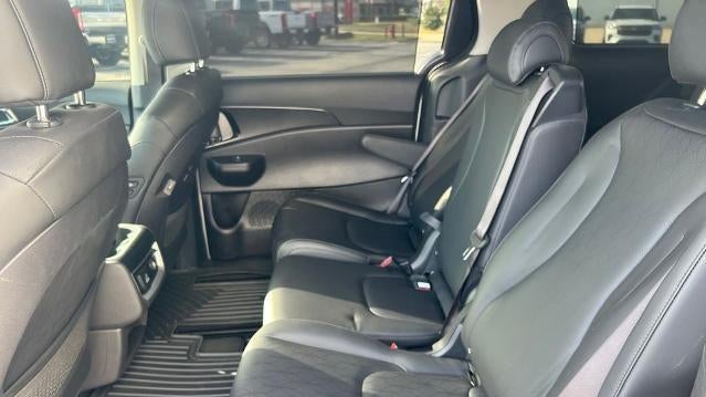 2025 Kia Carnival SX