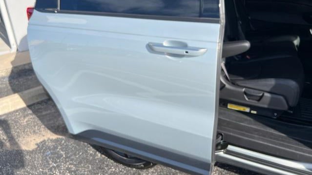 2025 Kia Carnival SX